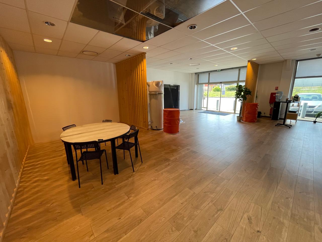 Local d'activité La Mézière 360m² Location local d'activité La Mézière Ille-et-Vilaine OLACT2425266 2